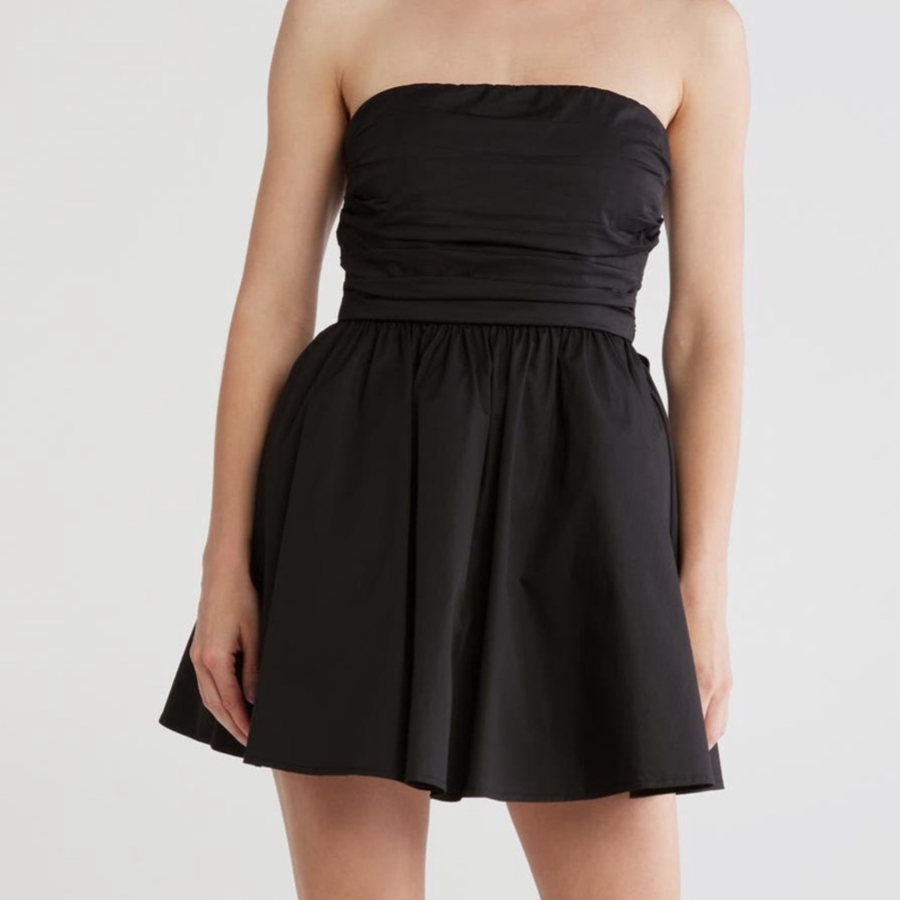 Midnight at The Alfond – Black Strapless Pleated Mini Dress